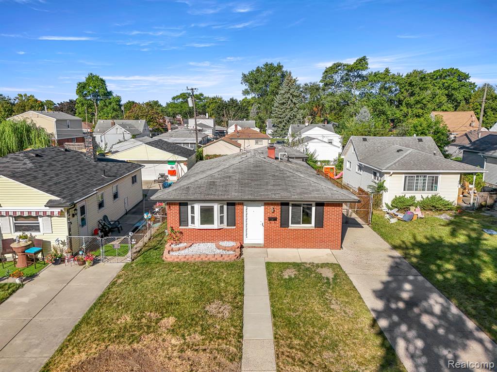 4638 Gertrude Street, Dearborn Heights, MI 48125 — Photo 3