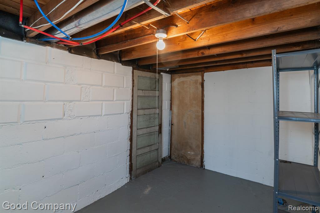 909 S Center Street, Royal Oak, MI 48067 — Photo 28