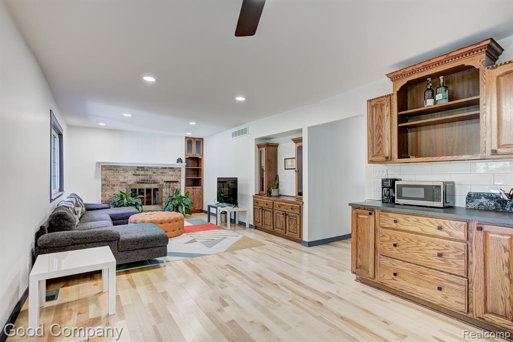 41490 Hanford Road, Canton, MI 48187 — Photo 15