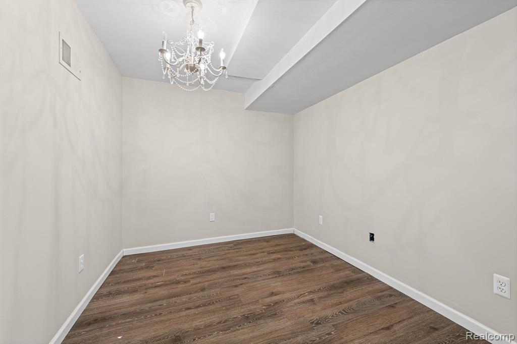 840 Cross Circle, Oxford, MI 48371 — Photo 37