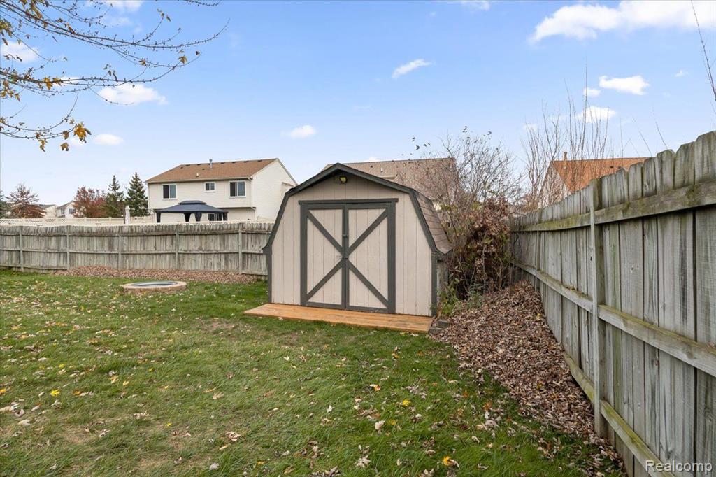 7247 SPY GLASS Lane, Ypsilanti, MI 48197 — Photo 8