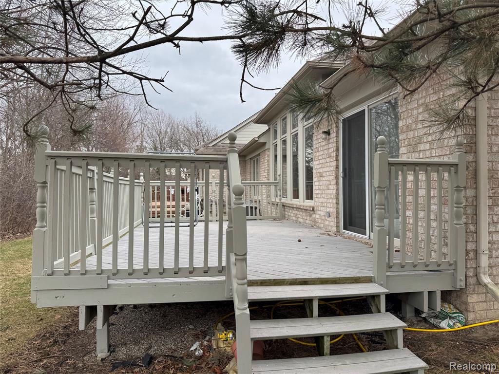 40342 Riverbend Drive, Sterling Heights, MI 48310 — Photo 23