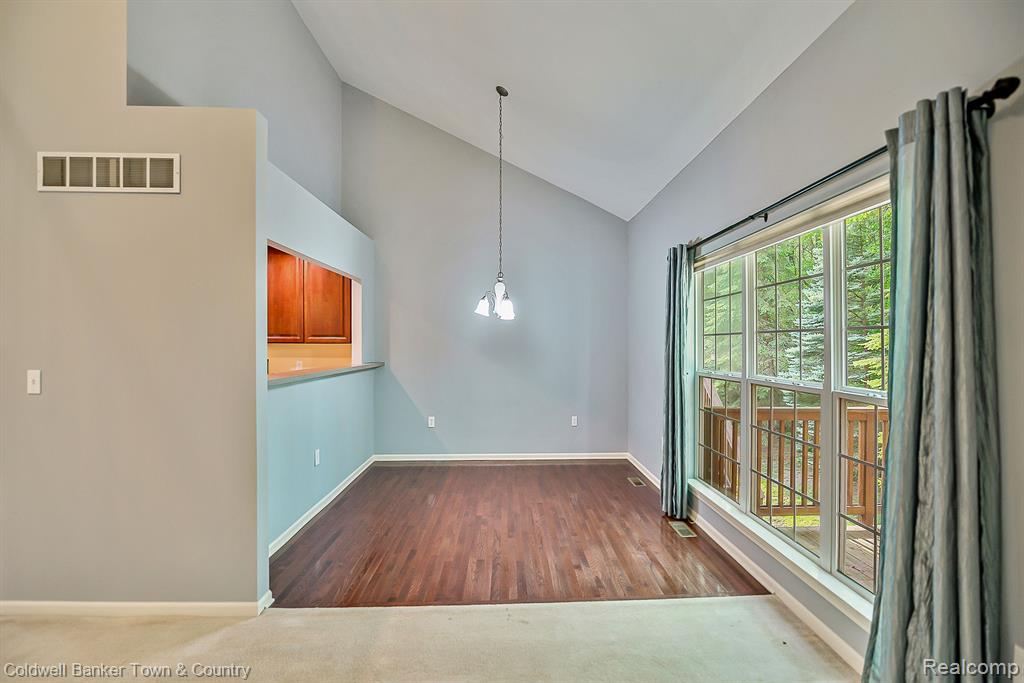 6711 CORTLAND Avenue, Brighton, MI 48114 — Photo 6