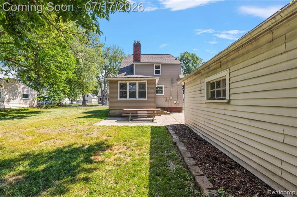 676 W Coy Avenue, Hazel Park, MI 48030 — Photo 19