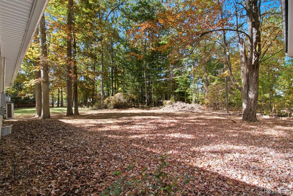 631 PINE Drive, Columbiaville, MI 48421 — Photo 32