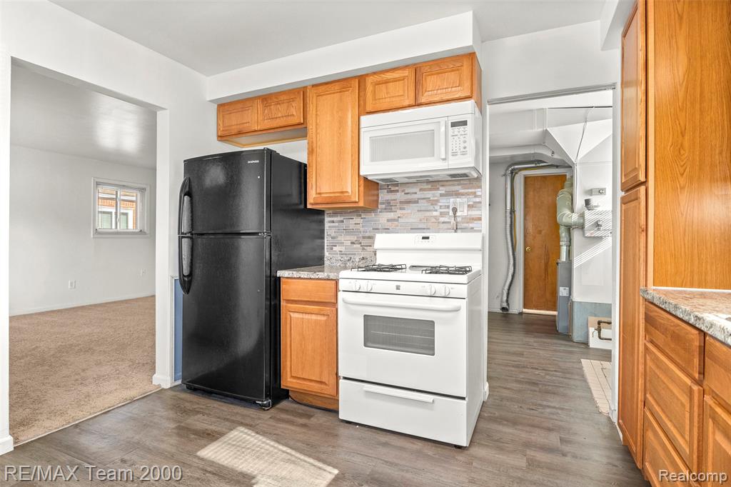 5027 Lincoln Boulevard, Dearborn Heights, MI 48125 — Photo 14