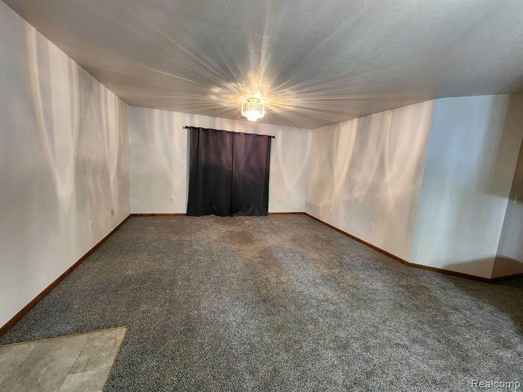 1595 HARBOUR Boulevard, 153, Trenton, MI 48183 — Photo 2