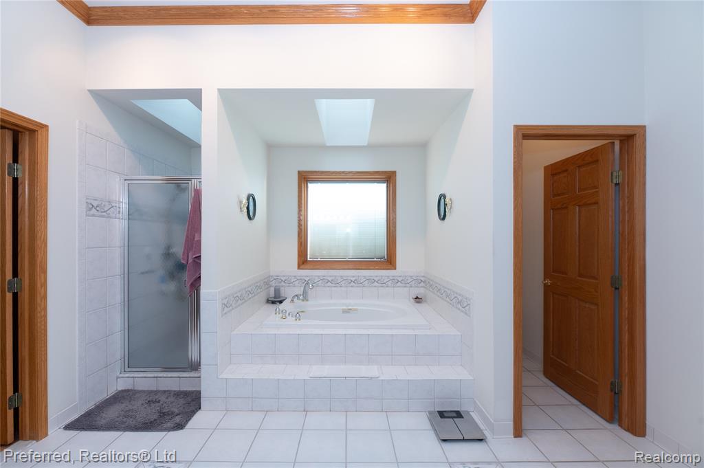 9769 Fawnwood Drive, Carleton, MI 48117 — Photo 18