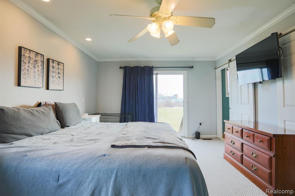 7058 OLDE FARM Trail, Almont, MI 48003 — Photo 35