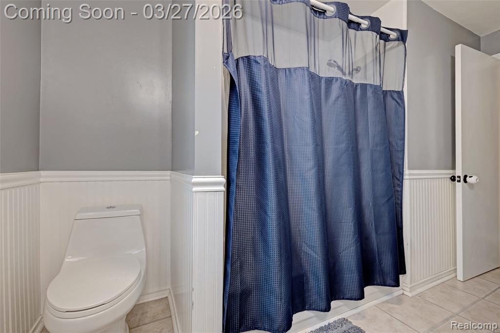4009 Airport Road, Waterford, MI 48329 — Photo 31