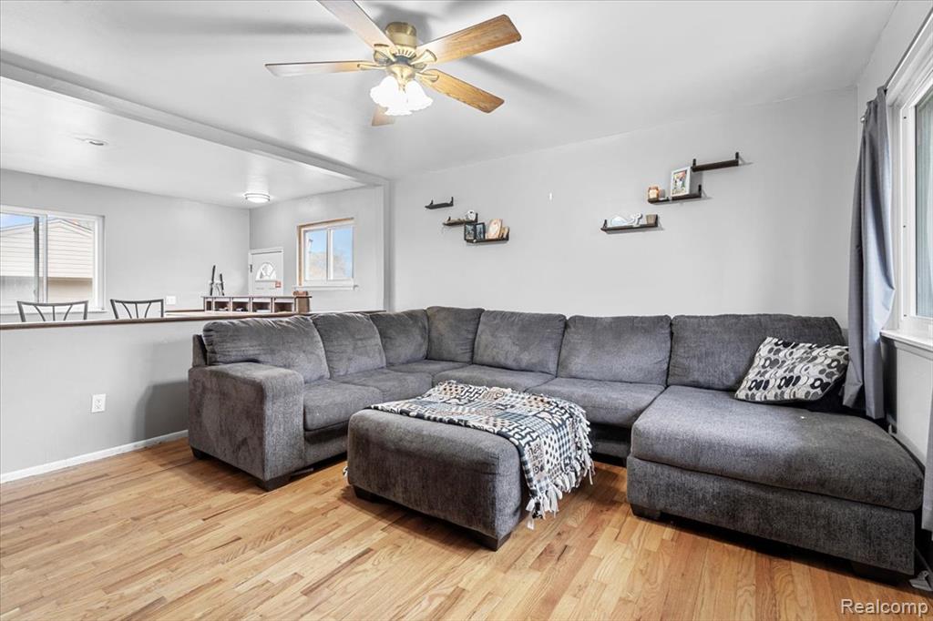 23512 Huron River Drive, Rockwood, MI — Photo 3