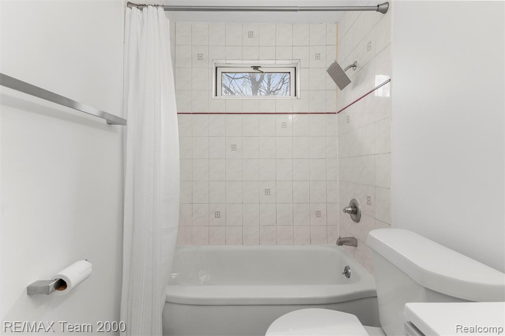 23245 Annapolis Street, Dearborn Heights, MI 48125 — Photo 22