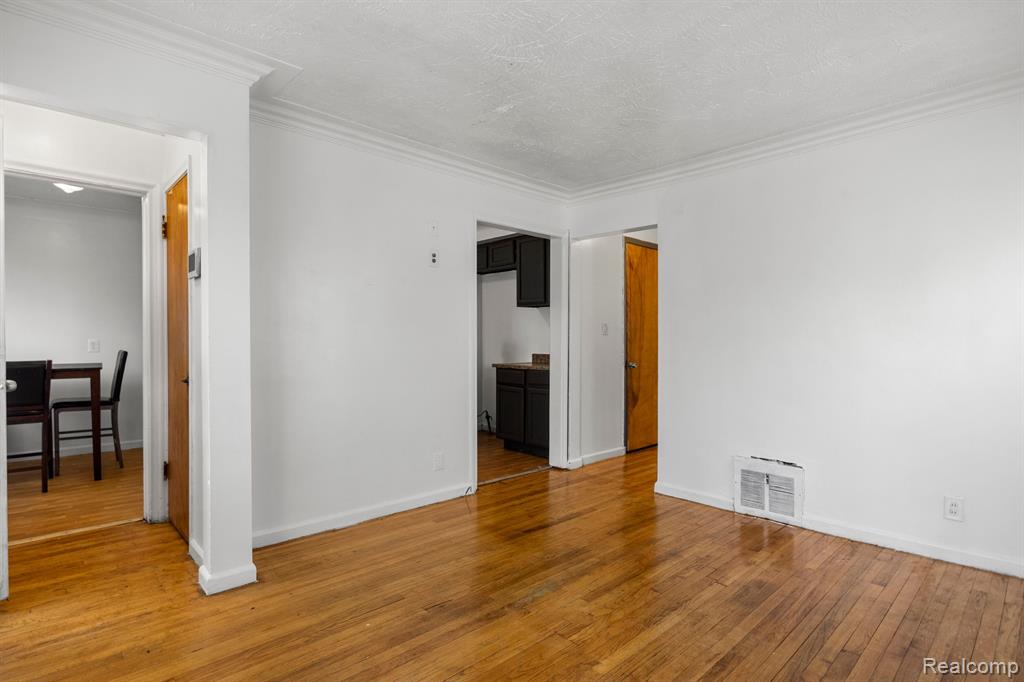 6223 FAUST Avenue, Detroit, MI 48228 — Photo 8