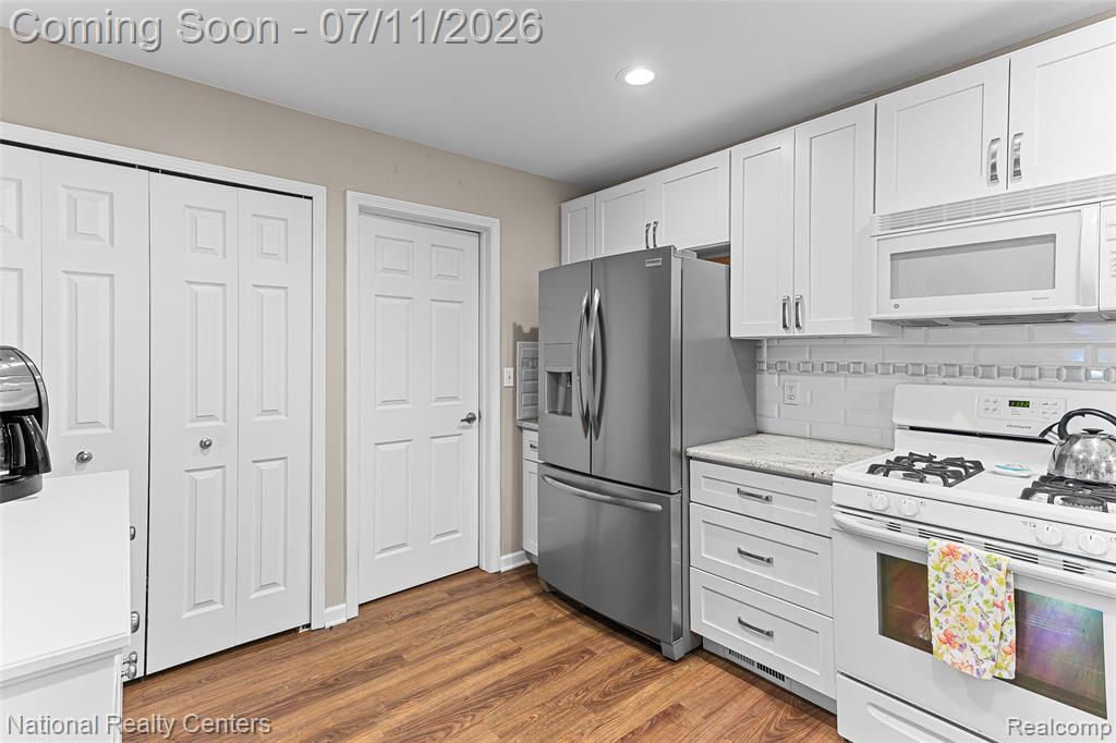 6707 Cortland Avenue, 35, Brighton, MI 48114 — Photo 4