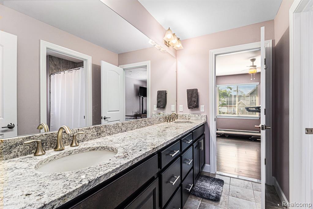 47541 Villa Terrace Court, Novi, MI — Photo 34