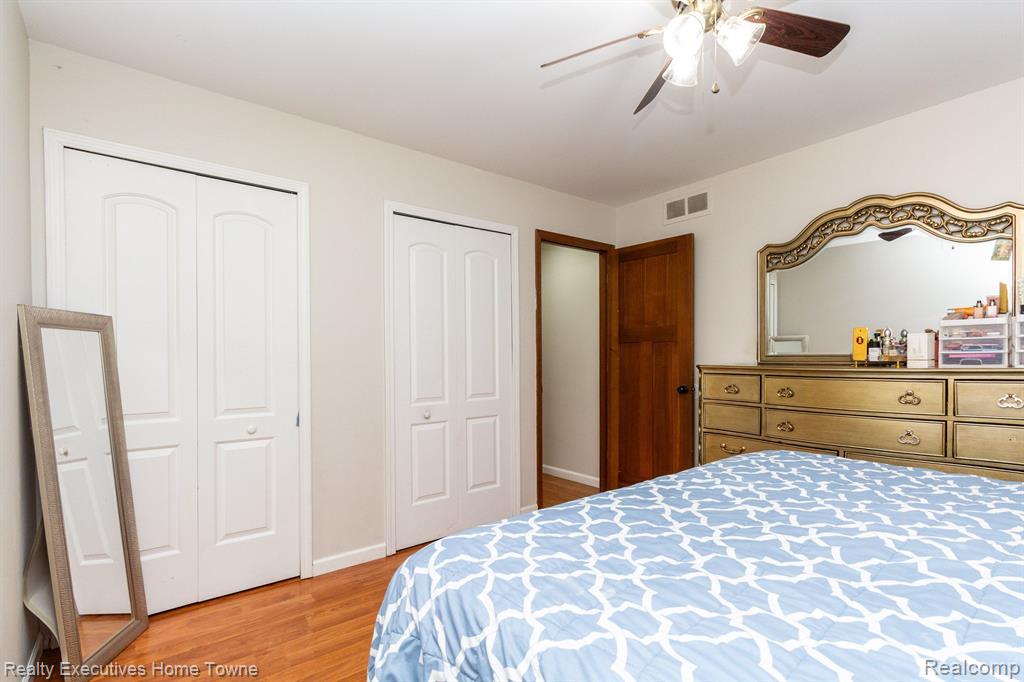 39654 EDGEMONT Drive, Sterling Heights, MI 48310 — Photo 19