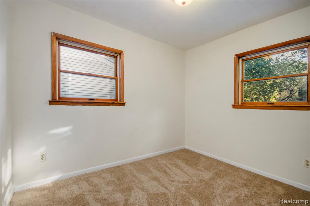 8344 Ellis Road, Clarkston, MI 48348 — Photo 22