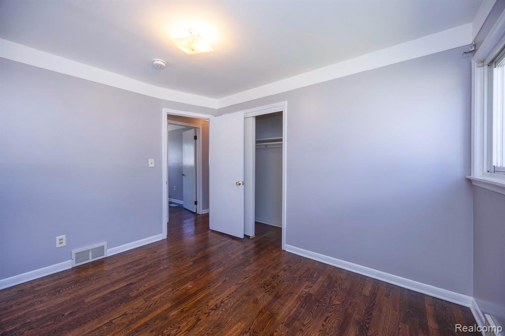 4297 EASTLAWN Avenue, Wayne, MI 48184 — Photo 26