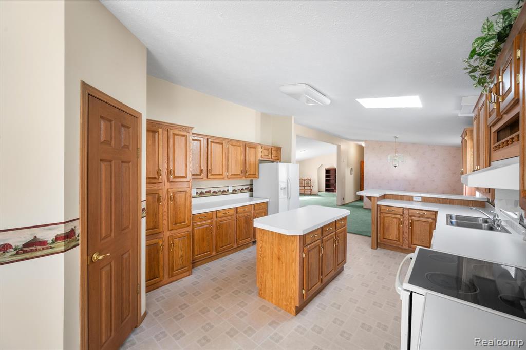 473 Fife, Temperance, MI 48182 — Photo 14