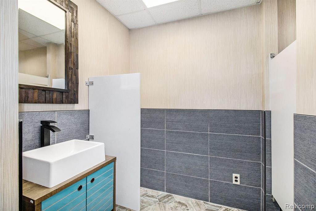 7460 M E CAD Boulevard, Clarkston, MI 48348 — Photo 13