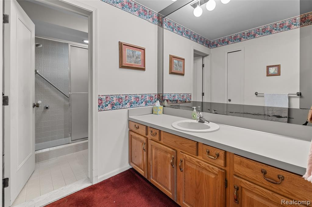 897 Augusta Drive, Rochester Hills, MI 48309 — Photo 34