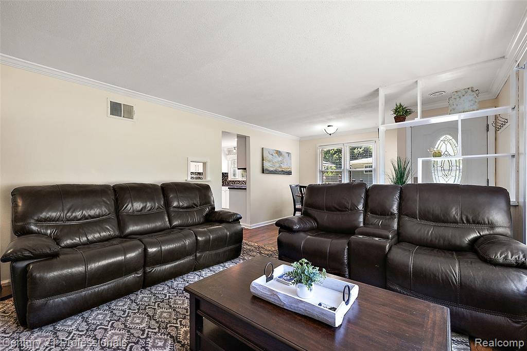 5360 Frankwill Avenue, Clarkston, MI — Photo 12