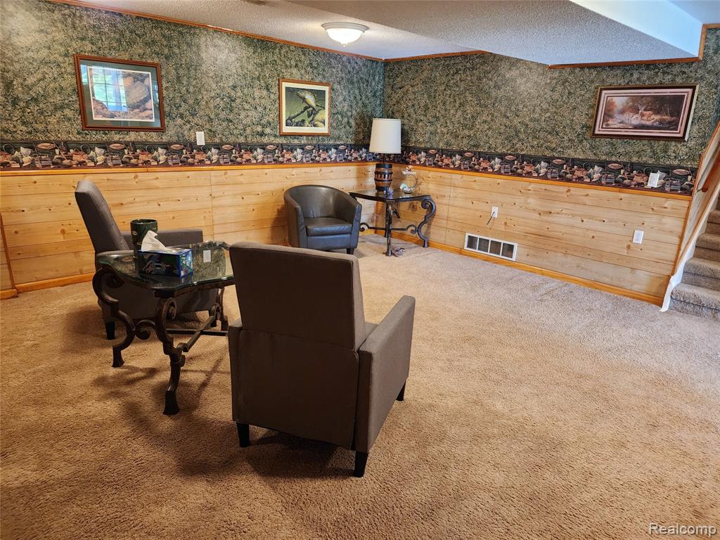 635 Sherry Drive, Lake Orion, MI 48362 — Photo 33