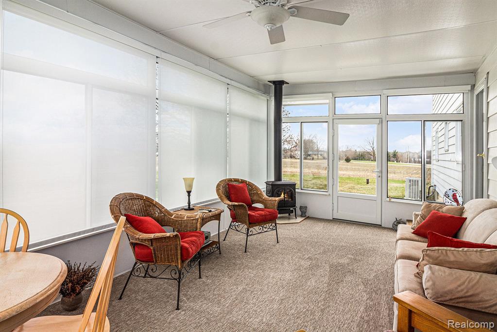 7048 SEYMOUR Road, Swartz Creek, MI 48473 — Photo 18