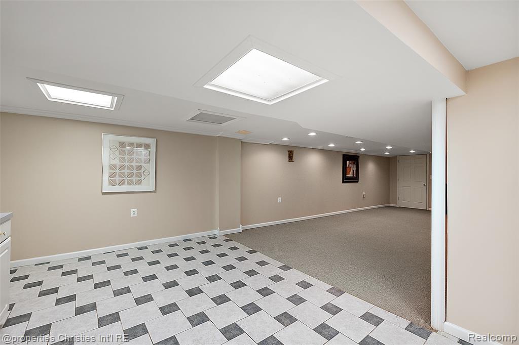 43159 La Bouquet Court, Sterling Heights, MI 48314 — Photo 69