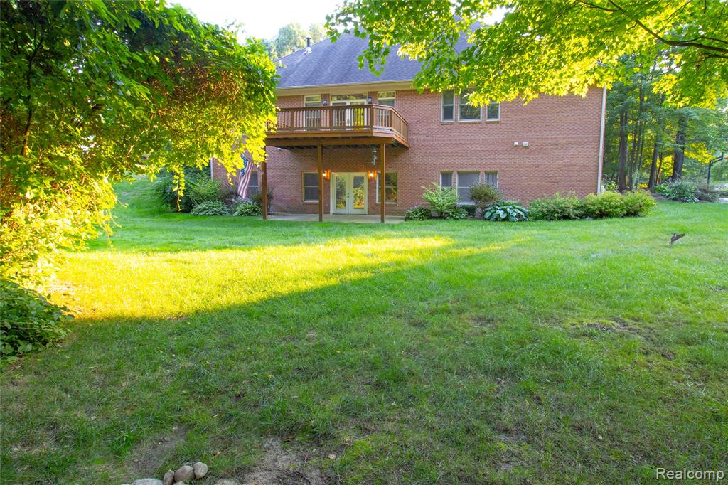 9748 Kings Valley, Clarkston, MI 48348 — Photo 28