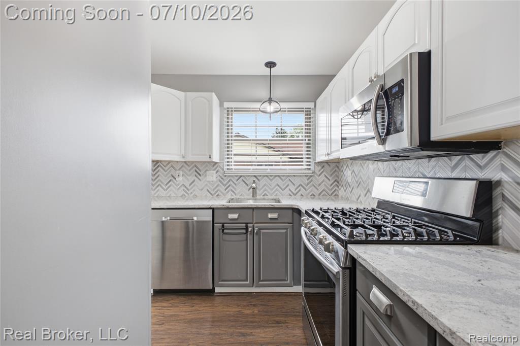40424 Newport Drive, 73, Plymouth, MI 48170 — Photo 10
