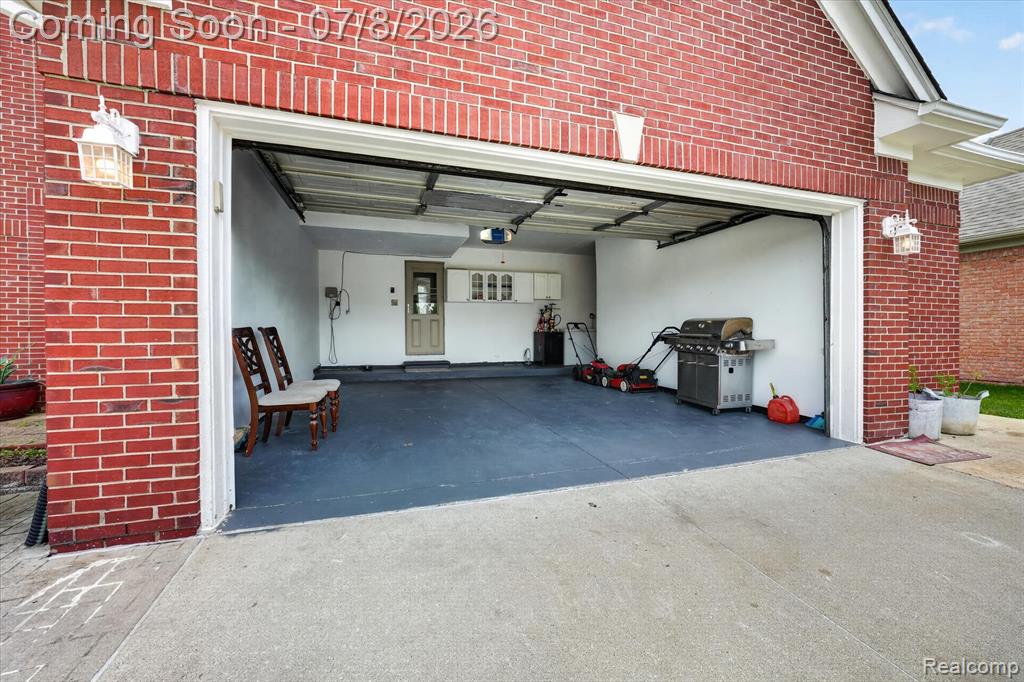 48166 Ellington Drive, Macomb, MI 48044 — Photo 54