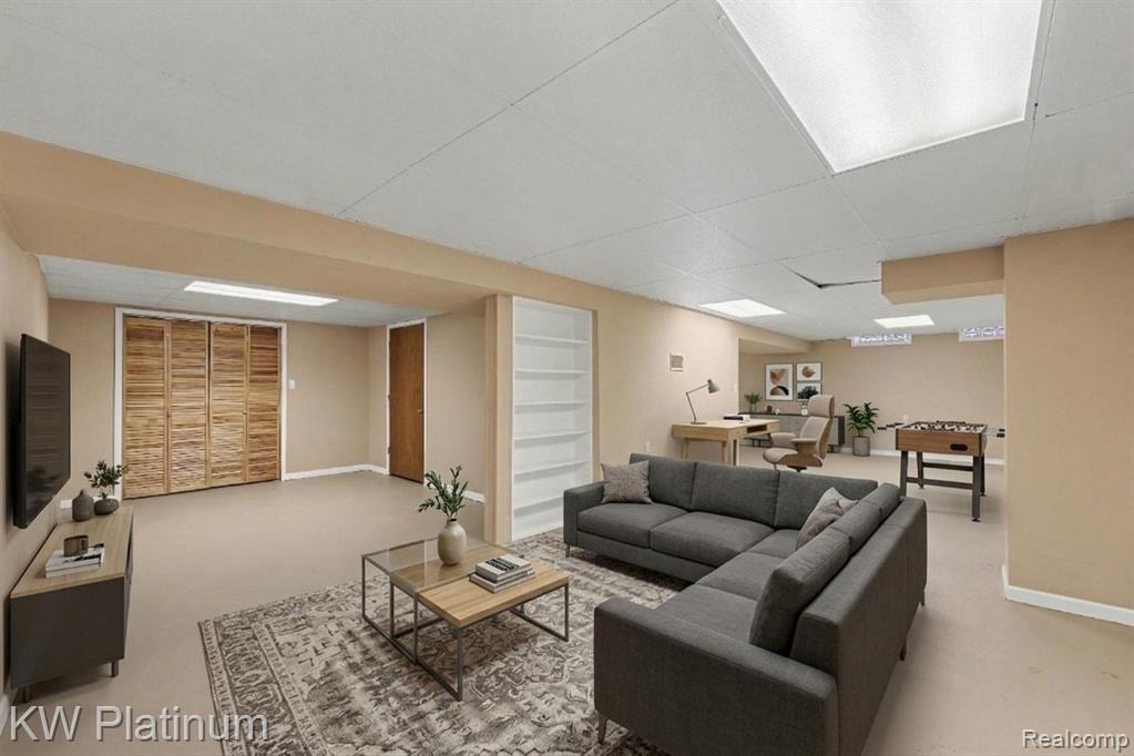 48459 Hudson Bay Court, Utica, MI 48315 — Photo 18