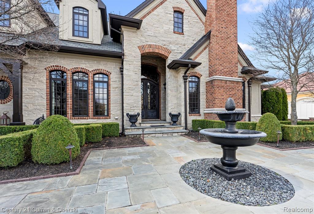 18939 Bella Vista Court, Northville, MI 48168 — Photo 12