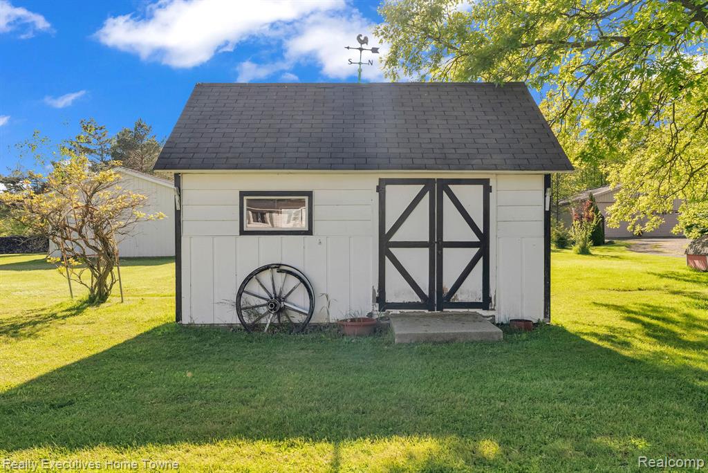 3889 Wadhams Road, Clyde, MI 48049 — Photo 34