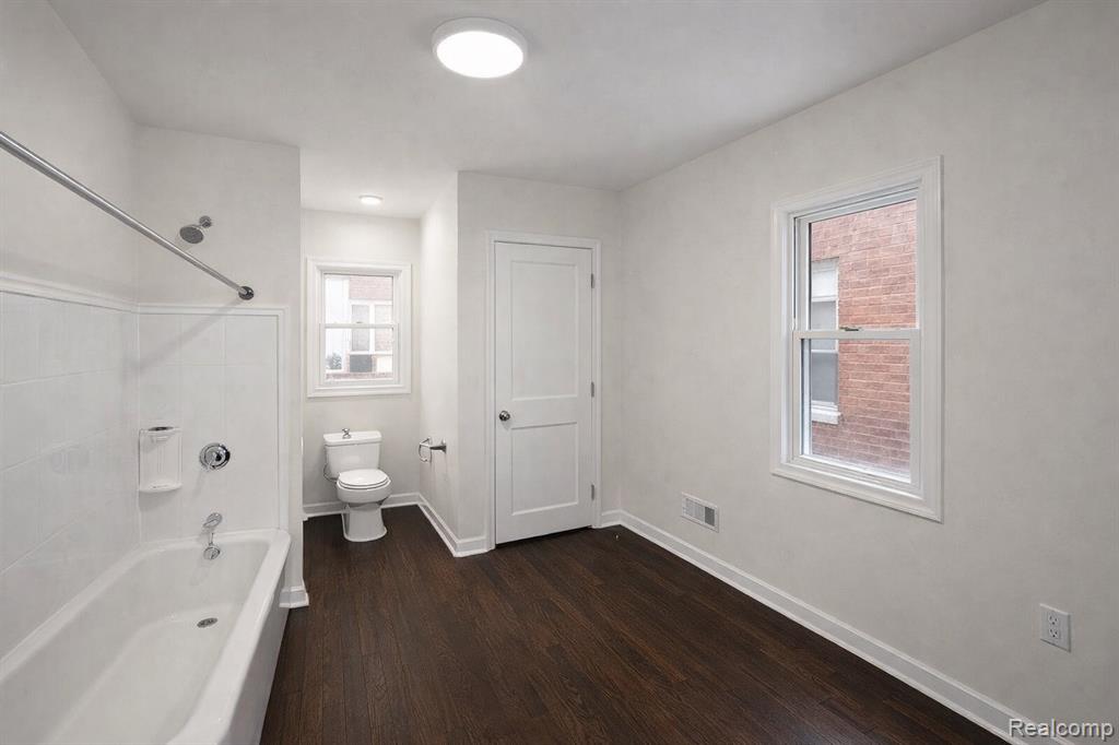 4564 Seebaldt Street, Detroit, MI 48204 — Photo 15