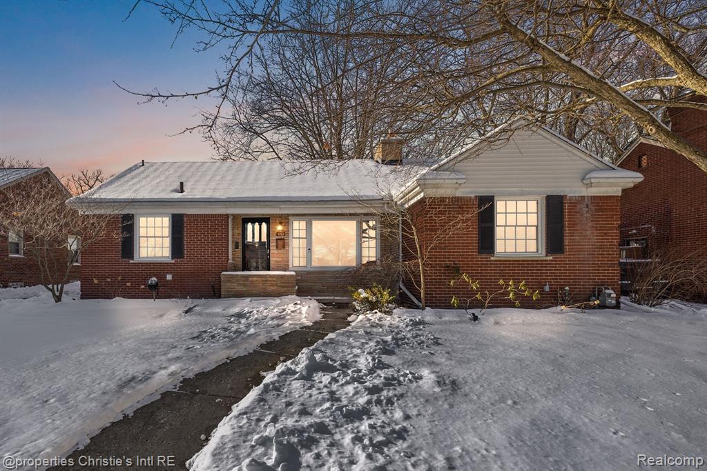 459 BOURNEMOUTH Circle, Grosse Pointe Farms, MI 48236 — front exterior