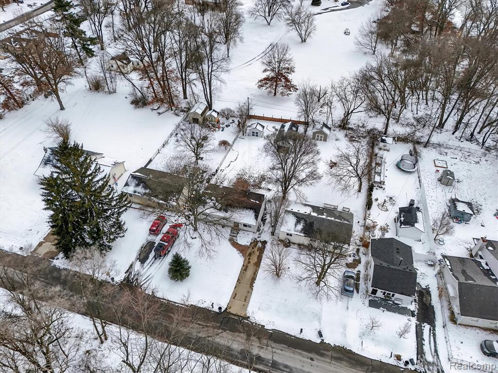 743 Dunreath Street, Walled Lake, MI 48390 — Photo 44