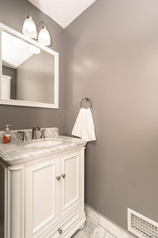 44053 TERRICAR Lane, Clinton Twp, MI 48038 — Photo 14