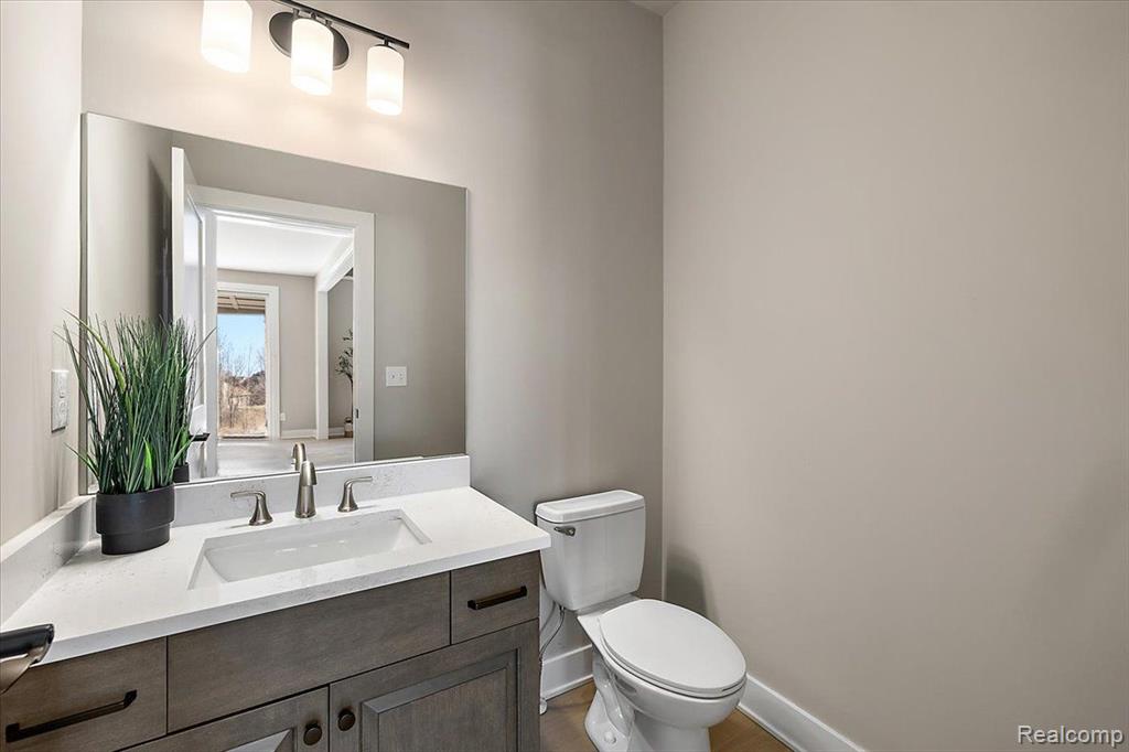 45166 TWIN RIVER Drive, Macomb, MI 48044 — Photo 38