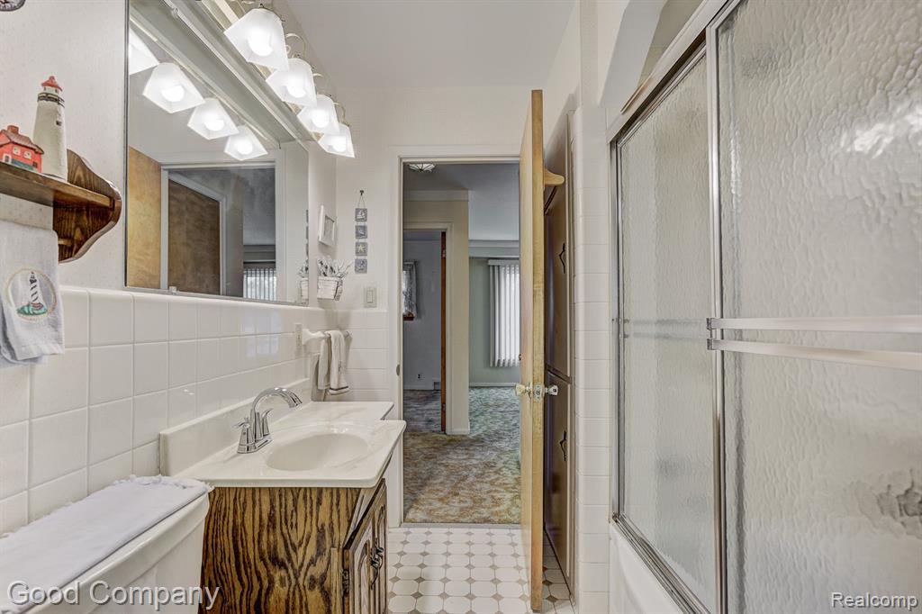 405 CHARLEVOIX Street, Clawson, MI — Photo 18
