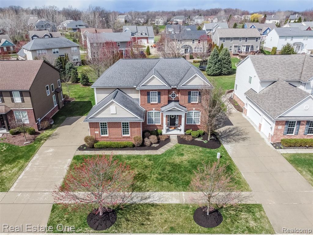 5947 Strawberry Circle, Commerce Twp, MI 48382 — Photo 2