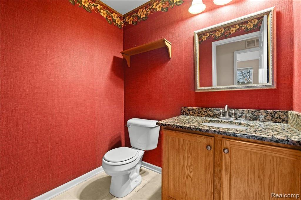 1039 FOUNTAIN VIEW Circle, South Lyon, MI 48178 — Photo 16
