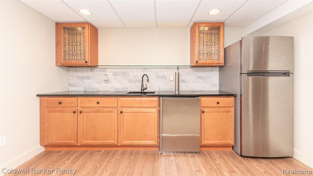 13541 CHRISTINA Lane, Belleville, MI 48111 — Photo 46