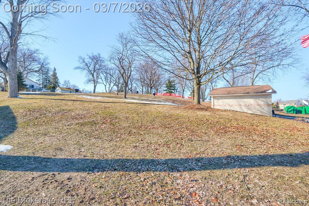 4405 Green Lake Road, West Bloomfield, MI 48323 — Photo 42