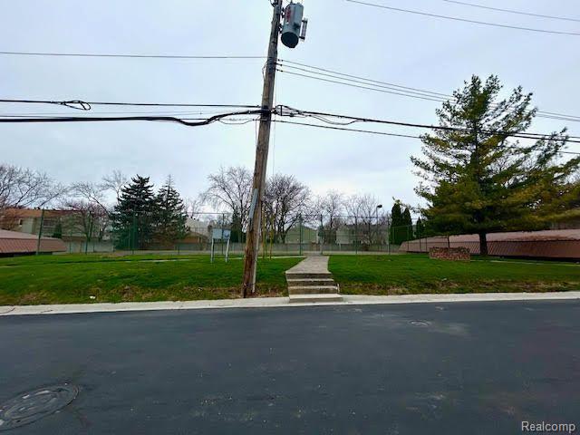 5045 CROOKS Road, 24, Royal Oak, MI 48073 — Photo 9