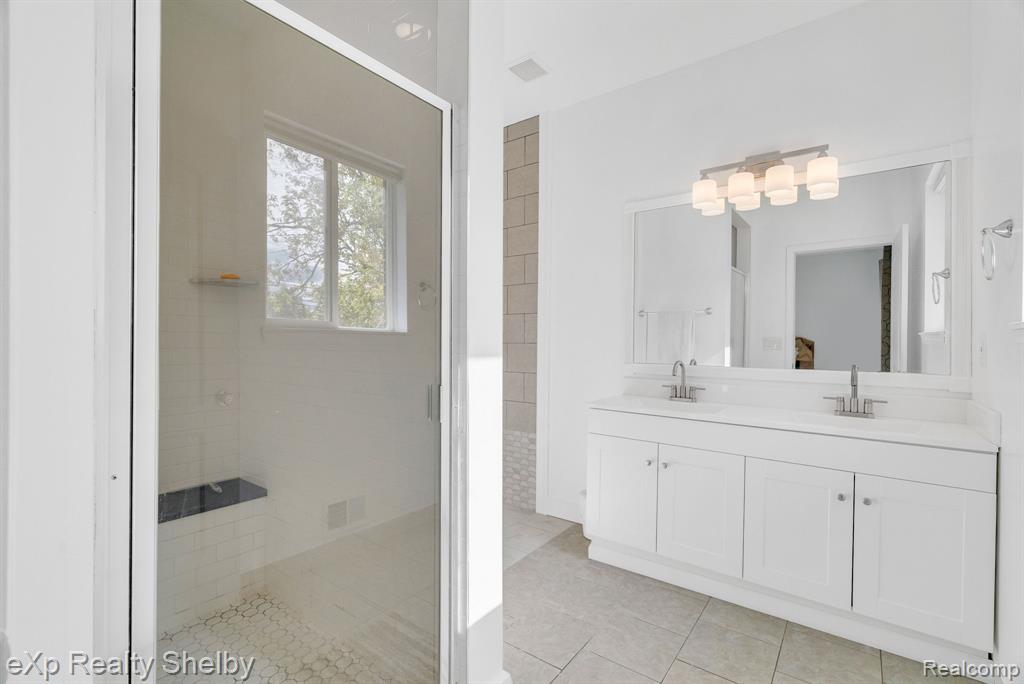 24986 Murray Street, Harrison Township, MI — Photo 30