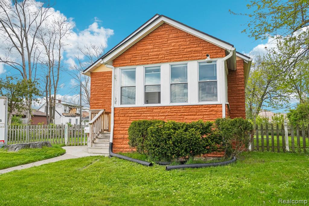 17380 Oakfield Street, Detroit, MI 48235 — Photo 4