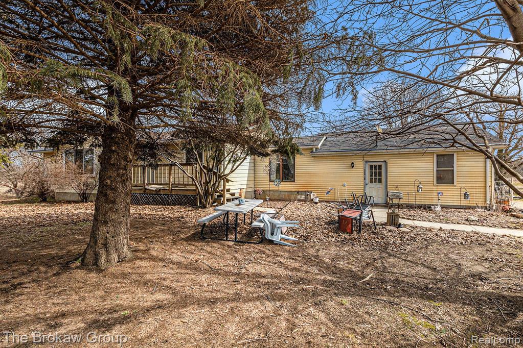 9448 WASHBURN Road, Columbiaville, MI 48421 — Photo 35