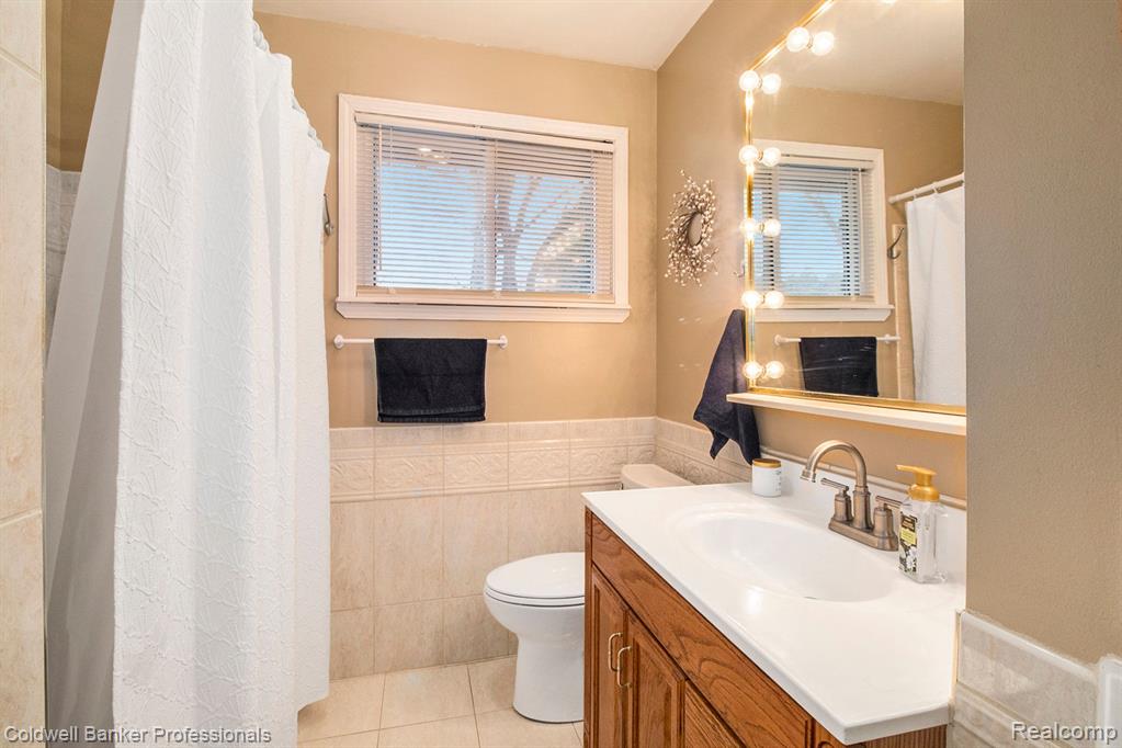 4473 CEDARDALE Lane, Flushing, MI 48433 — Photo 19